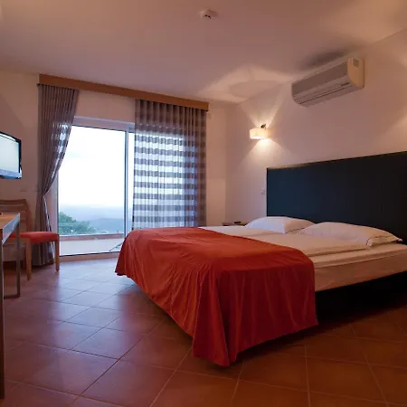 Gasthuis Vilafoia 4*